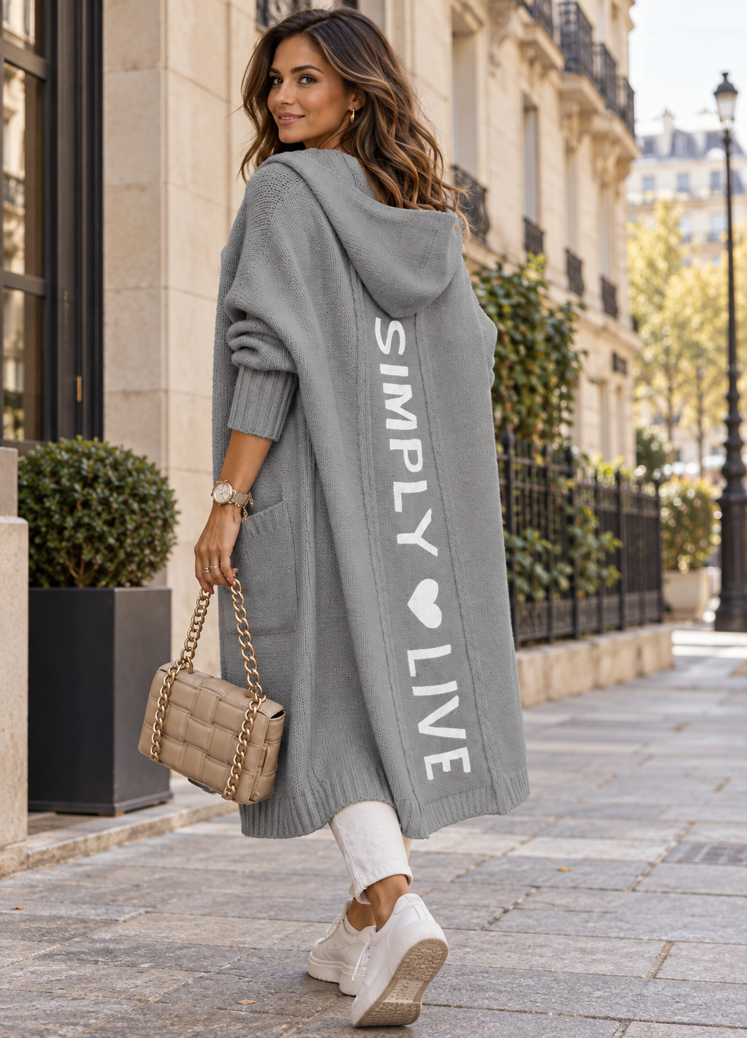Cardigan Long Oversize à Capuche en Maille Épaisse